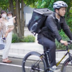 コロナの巣ごもり需要に最適！テイクアウトのぼりで集客する方法